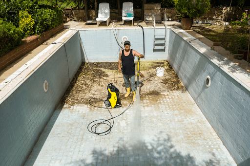 DIY Cleaning or Professional Pool Cleaning: Which is Better After Summer? Professional Pool Cleaning and Maintenance Service